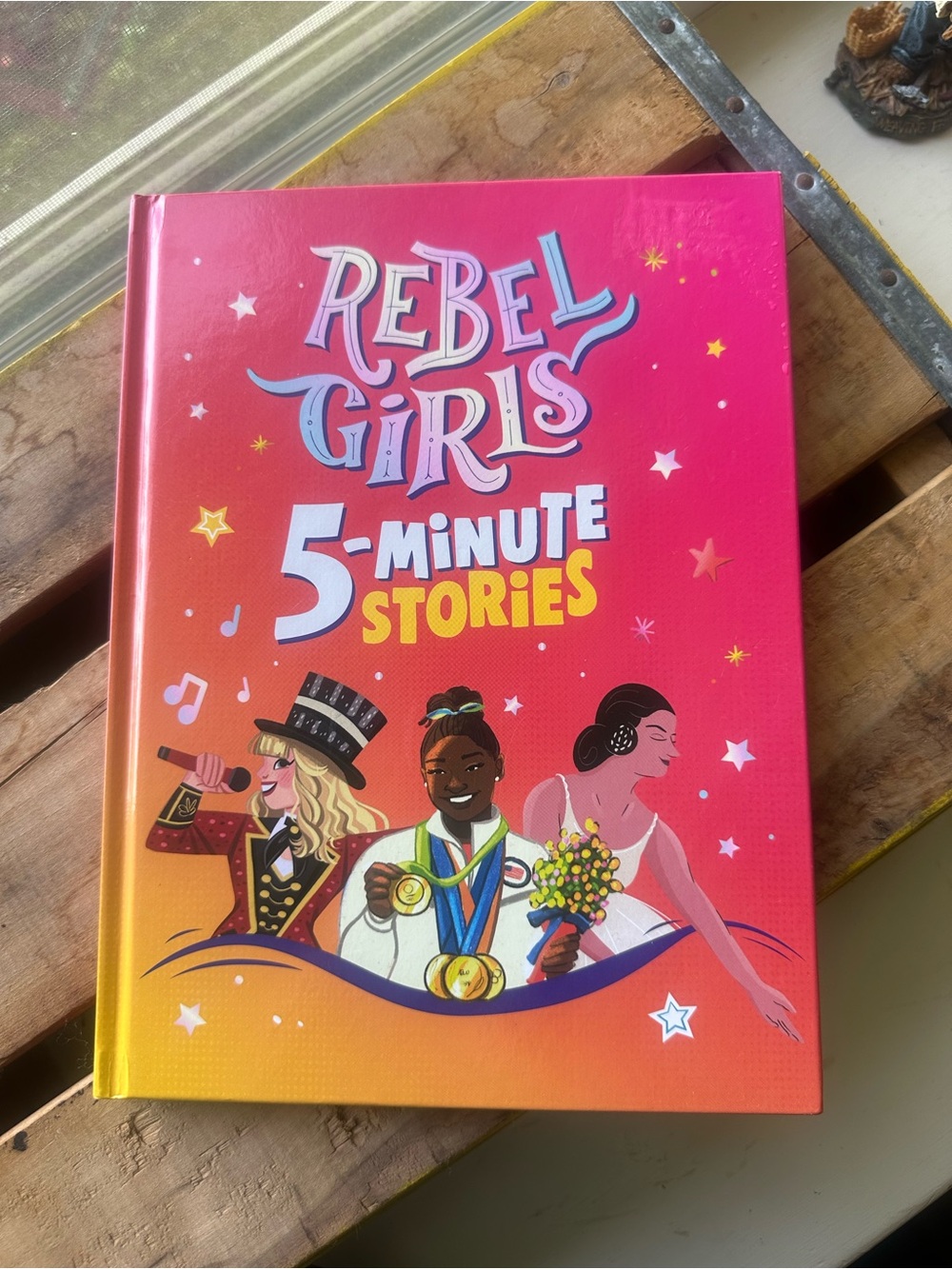 Rebel Girls 5-Minute Stories - Bright Pink Hardcover